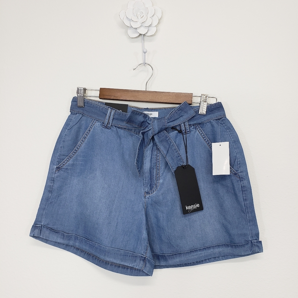 NWT-  Kensie Ladys Casual Shorts
